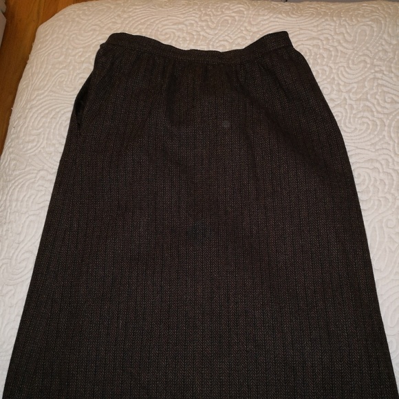 Vintage Tweed Wool Pencil Skirt - Lord and Taylor - Picture 2 of 7